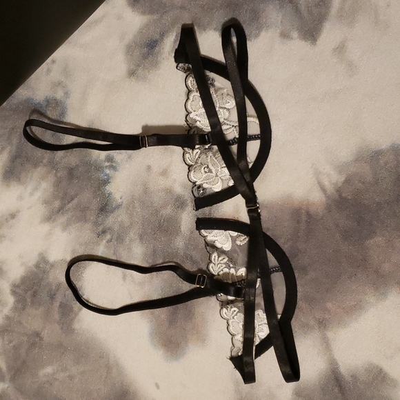 Sexy floral bralette - Picture 4 of 4